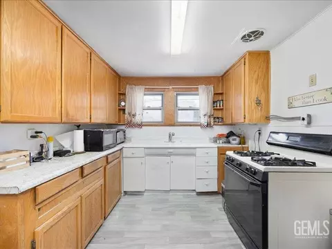 121 Lucard, Taft, CA 93268 photo 15