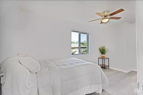 Bedroom - 131 Oak St, Taft, CA 93268 photo 1 of 4