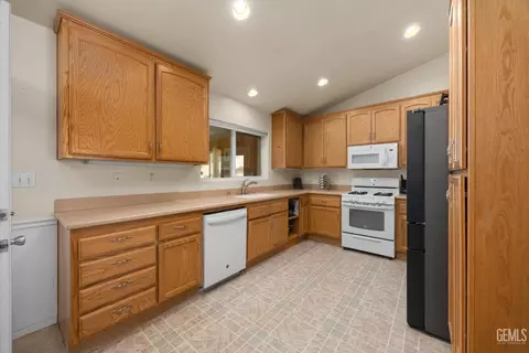 17741 Buckpasser Pl, Tehachapi, CA 93561 photo 19