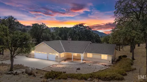 17741 Buckpasser Pl, Tehachapi, CA 93561 photo 1