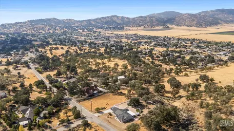 17741 Buckpasser Pl, Tehachapi, CA 93561 photo 6