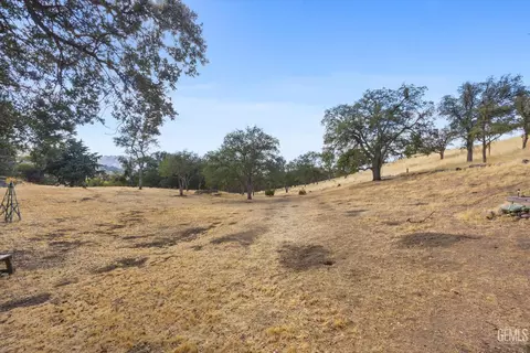 17741 Buckpasser Pl, Tehachapi, CA 93561 photo 39