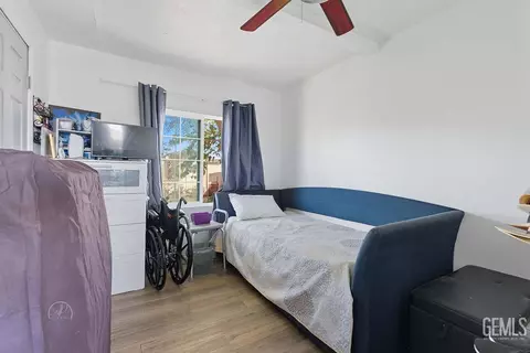 Bedroom - 4221 Roxy Ln, Shafter, CA 93263 photo 2 of 3