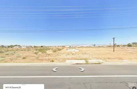 1411 N Downs St, Ridgecrest, CA 93555 photo 2