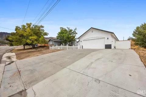 21021 Brentwood Dr, Tehachapi, CA 93561 photo 5