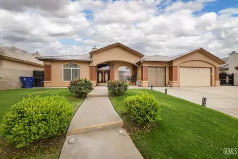 4403 Oceanrock Ave, Bakersfield, CA 93313
