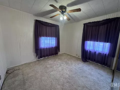 Bedroom - 721 Buchanan St, Taft, CA 93268 photo 1 of 3