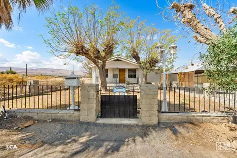 Exterior - 721 Buchanan St, Taft, CA 93268 photo 2 of 5