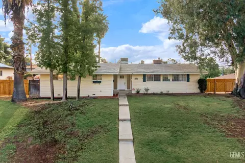 1801 Camino Primavera, Bakersfield, CA 93306