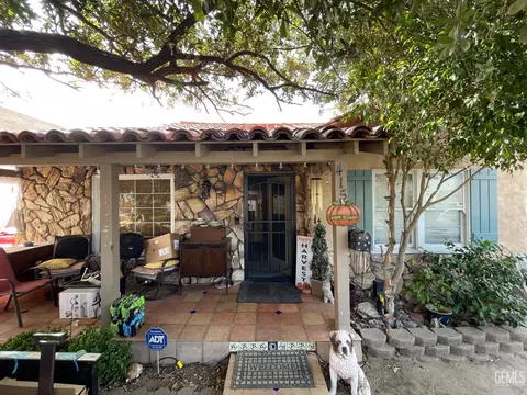 415 E 21st St, Bakersfield, CA 93305