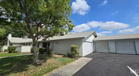 7004 N Half Moon, Bakersfield, CA 93309