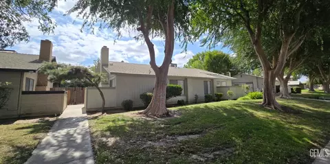 7008 N Half Moon, Bakersfield, CA 93309