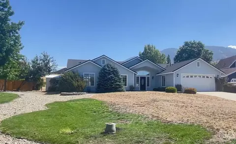 Exterior - 28190 Braeburn Pl, Tehachapi, CA 93561 photo 1 of 9
