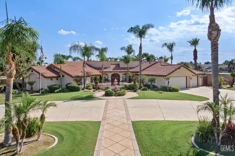 15401 Mabel Ct, Bakersfield, CA 93314