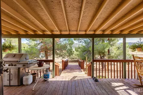 24701 Chimanimani Ct, Tehachapi, CA 93561 photo 30