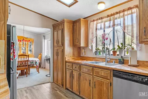 24701 Chimanimani Ct, Tehachapi, CA 93561 photo 10