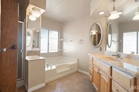 400 E Roberts Ln #71, Bakersfield, CA 93308 photo 25