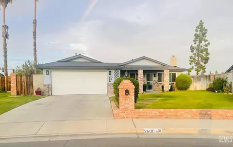 2600 Layton Dr, Bakersfield, CA 93309