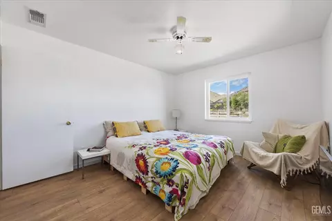 8109 S Kelso Valley Rd, Weldon, CA 93283 photo 15