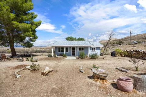 8109 S Kelso Valley Rd, Weldon, CA 93283 photo 4