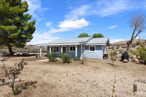 8109 S Kelso Valley Rd, Weldon, CA 93283 photo 6