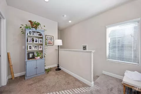 Entry Way - 6115 Cape Cod Ave, Bakersfield, CA 93313 photo 9 of 14