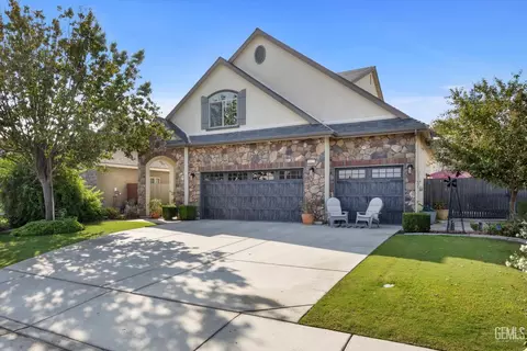 Exterior - 6115 Cape Cod Ave, Bakersfield, CA 93313 photo 3 of 14