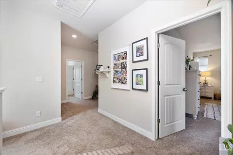 Entry Way - 6115 Cape Cod Ave, Bakersfield, CA 93313 photo 10 of 14