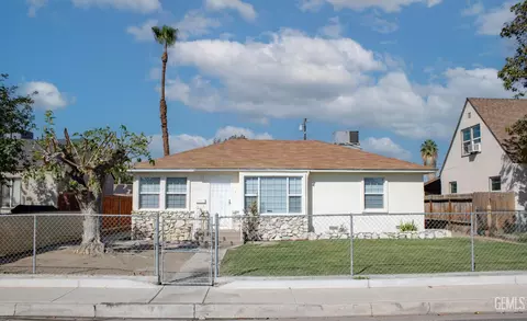 133 Donna Ave, Bakersfield, CA 93304