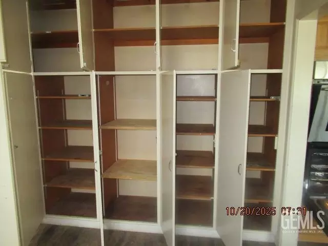 Other - 916 Oak Ave, Wasco, CA 93280 photo 4 of 8
