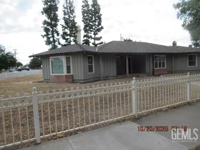 Exterior - 916 Oak Ave, Wasco, CA 93280 photo 1 of 2