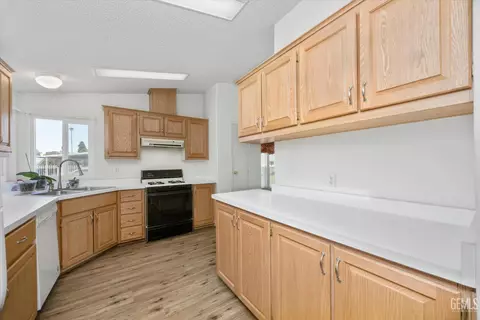 612 44th St, Bakersfield, CA 93301 photo 18