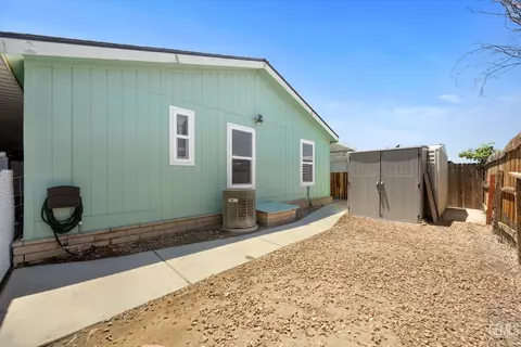 612 44th St, Bakersfield, CA 93301 photo 30