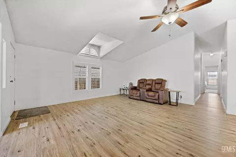 612 44th St, Bakersfield, CA 93301 photo 7