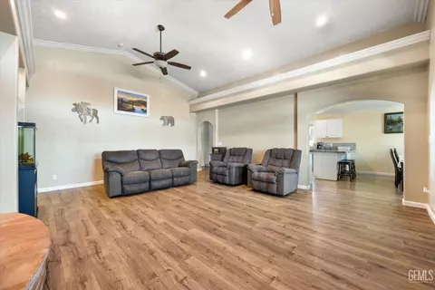 17621 Arlington Pl, Tehachapi, CA 93561 photo 5