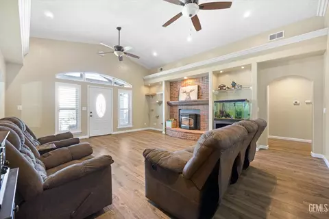 17621 Arlington Pl, Tehachapi, CA 93561 photo 7