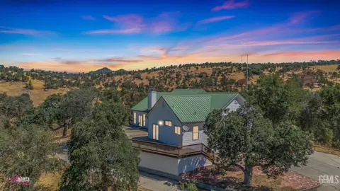 14718 Highway 155, Glennville, CA 93226