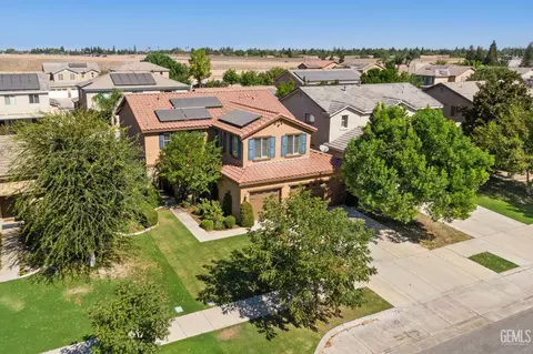 12608 Fallstaff Ln, Bakersfield, CA 93312
