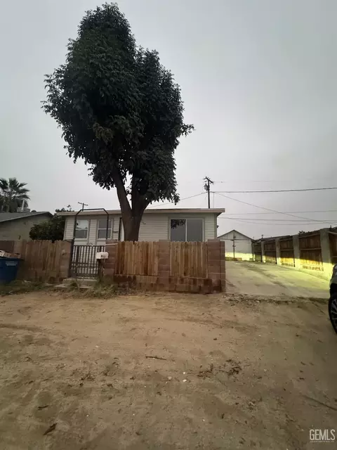 119 S Rose Ave, Taft, CA 93268 photo 1