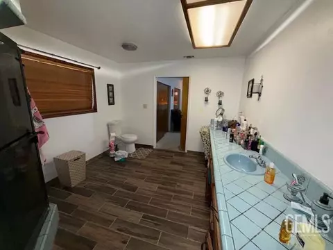403 W Euclid Ave, Shafter, CA 93263 photo 14