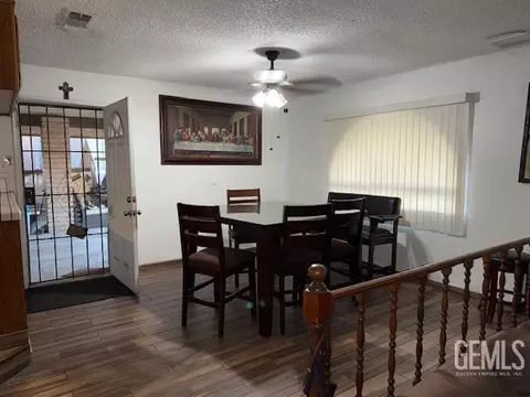 403 W Euclid Ave, Shafter, CA 93263 photo 4