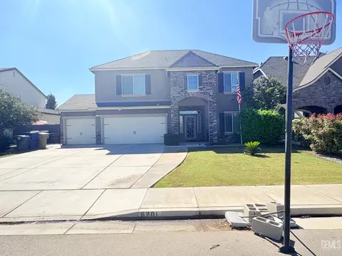 6201 Cape Cod Ave, Bakersfield, CA 93313 photo 1