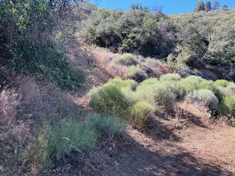 0 Vacant Land St Mortitz Dr, Tehachapi, CA 93561 photo 2