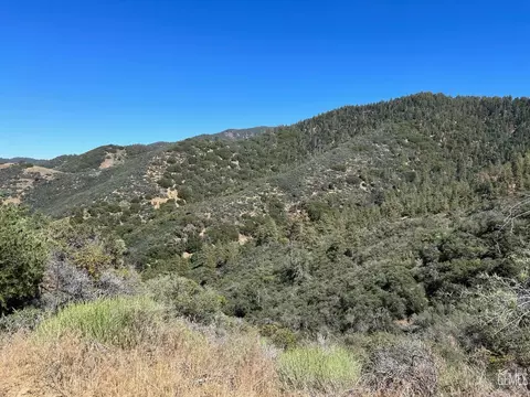 0 Vacant Land St Mortitz Dr, Tehachapi, CA 93561 photo 5