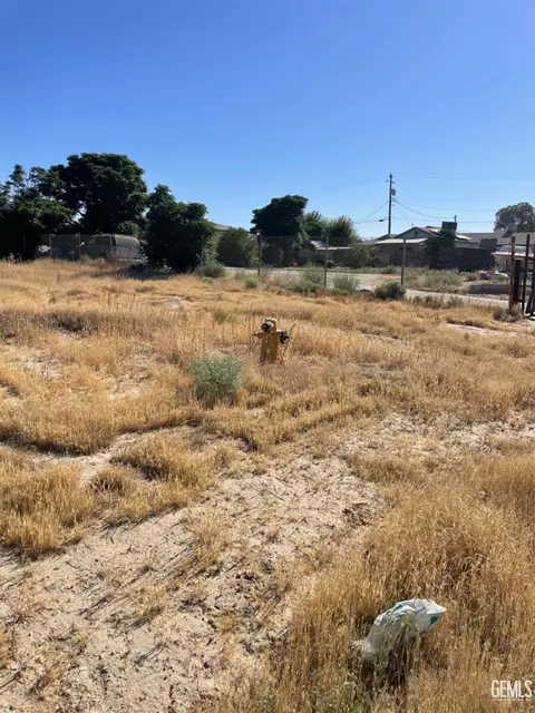 0 E Planz Rd, Bakersfield, CA 93307 photo 3
