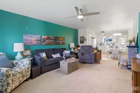 541 Front St, Taft, CA 93268 photo 3