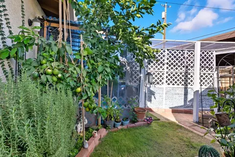 541 Front St, Taft, CA 93268 photo 20