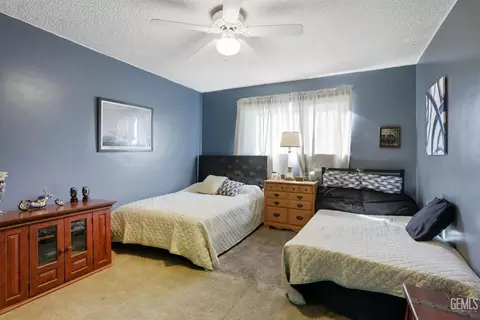541 Front St, Taft, CA 93268 photo 13