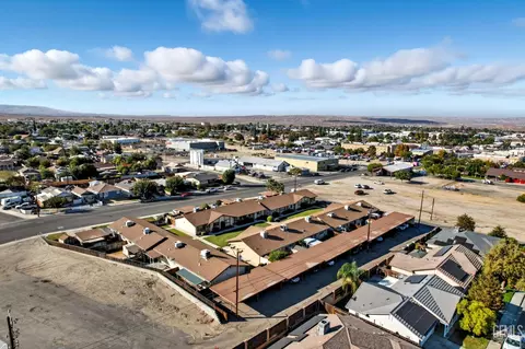 541 Front St, Taft, CA 93268 photo 28