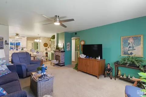 541 Front St, Taft, CA 93268 photo 5